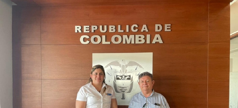 Cónsul General de Colombia en Cancún se reunió con autoridades del aeropuerto 