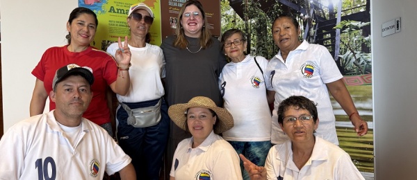 Cónsul de Colombia en Cancún recibió a integrantes del equipo de Cachibol de Colombia, que participaron en un torneo en Quintana Roo